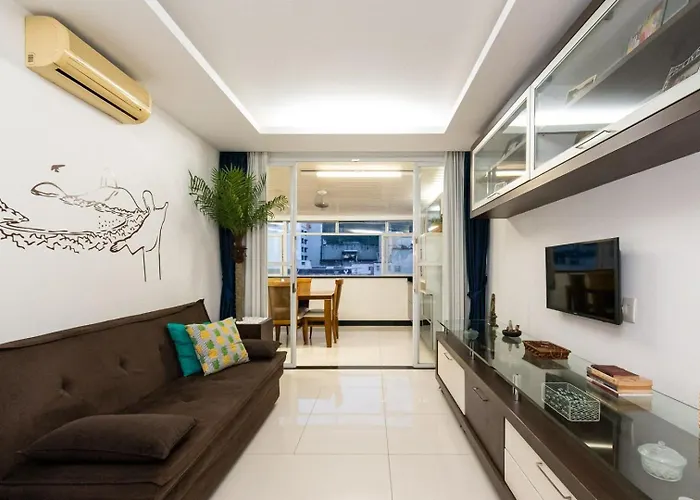 Omar do Rio - NSC 249/Cob01: Cobertura c/ Vista para o Cristo Redentor, Smart TV, Internet 120mbps a 200m da Praia de Copacabana, a 300m do Metrô Cardeal Arcoverde