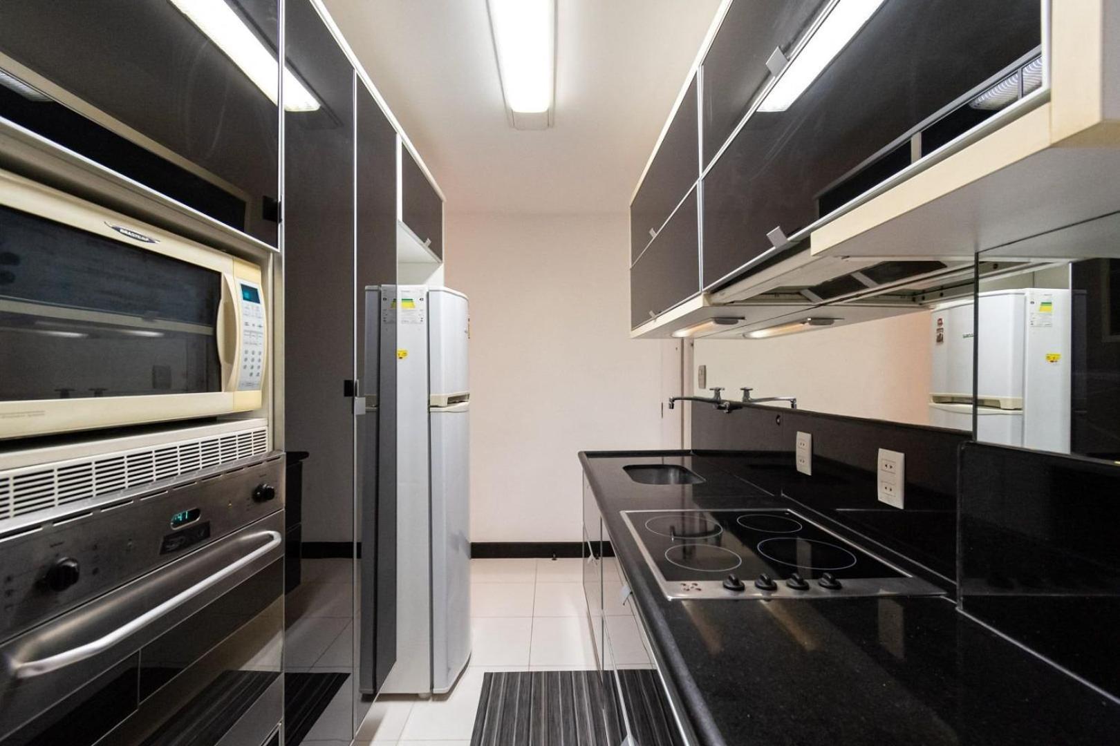 Apartamento Cobertura C/ Varanda Em Copacabana | Nsc 249/cob01 *
