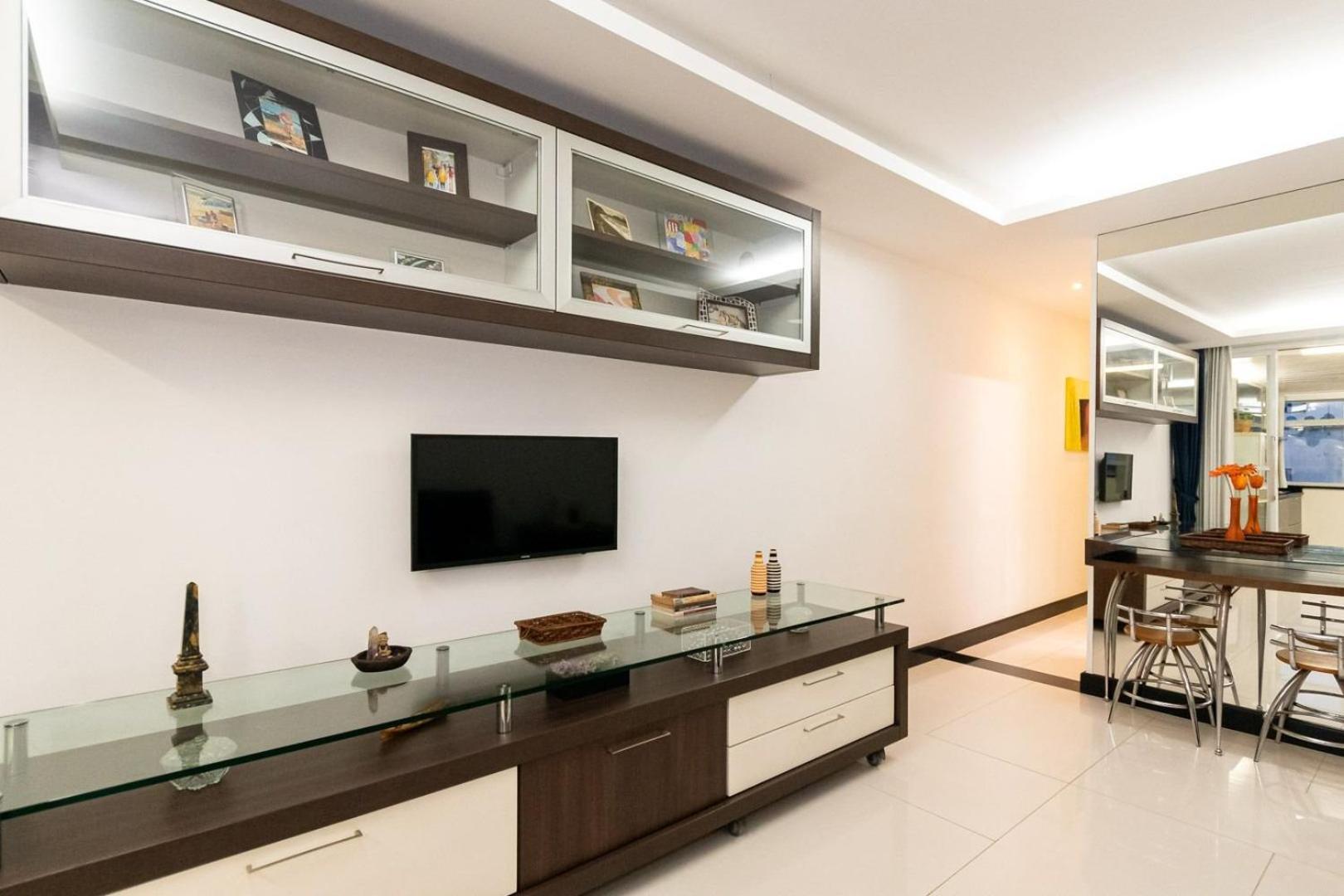 Cobertura C/ Varanda Em Copacabana | Nsc 249/cob01 Apartamento *