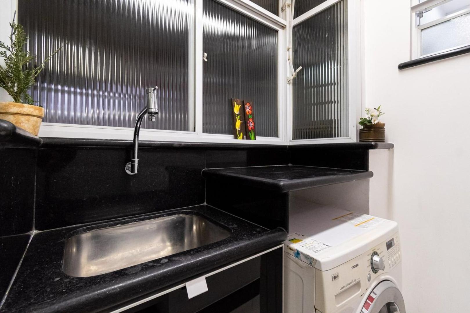 Cobertura C/ Varanda Em Copacabana | Nsc 249/cob01 Apartamento Rio de Janeiro
