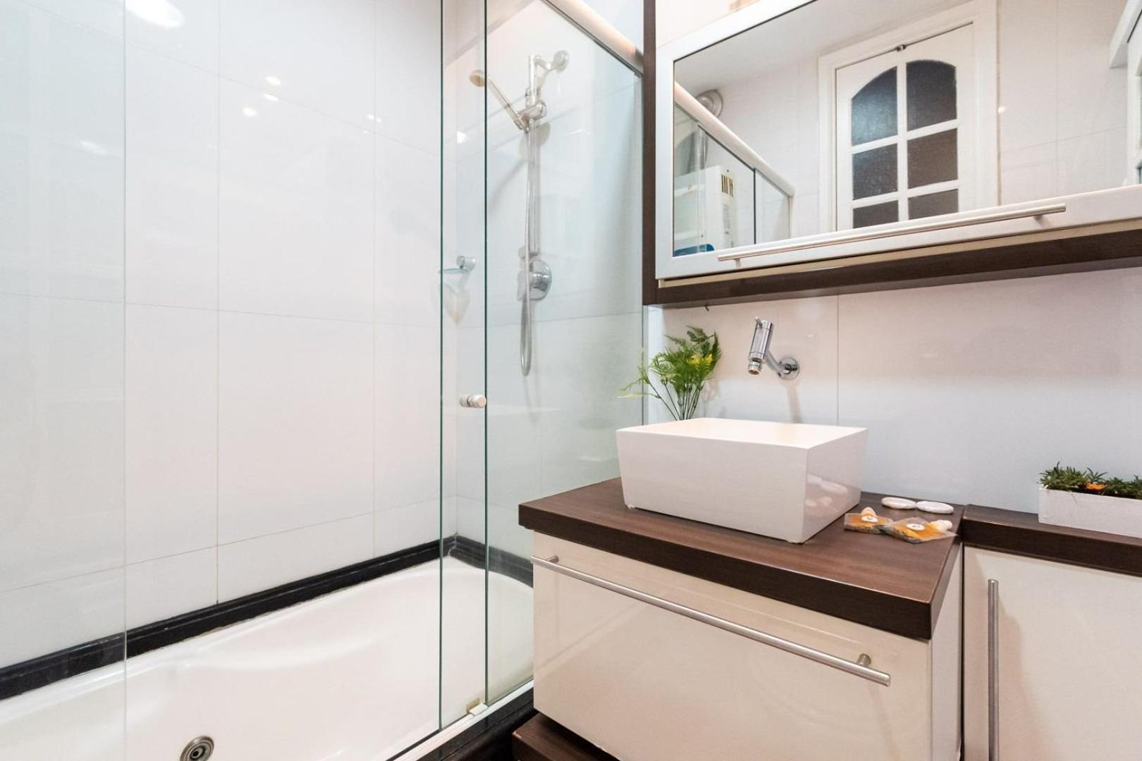 Apartamento Cobertura C/ Varanda Em Copacabana | Nsc 249/cob01 *